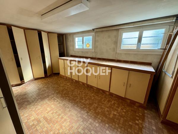 MAISON SOUS SOL TOTAL 3 CH GRENIER AMENAGEABLE GARAGE 1000 m² DE JARDIN
