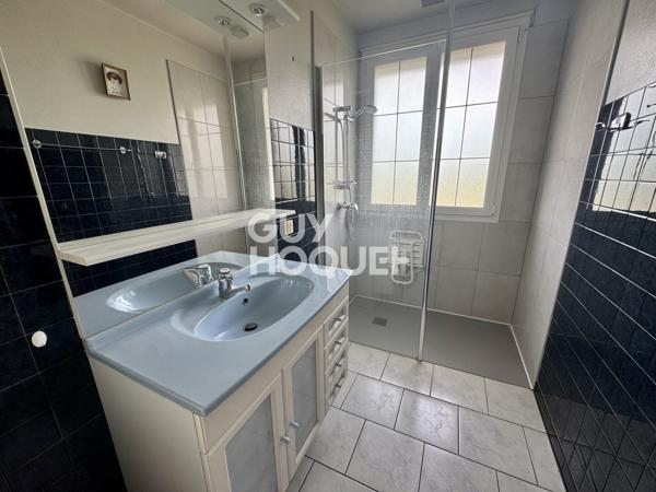 MAISON SOUS SOL TOTAL 3 CH GRENIER AMENAGEABLE GARAGE 1000 m² DE JARDIN