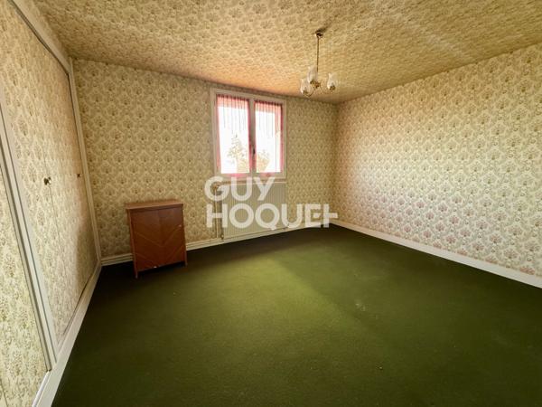 MAISON SOUS SOL TOTAL 3 CH GRENIER AMENAGEABLE GARAGE 1000 m² DE JARDIN
