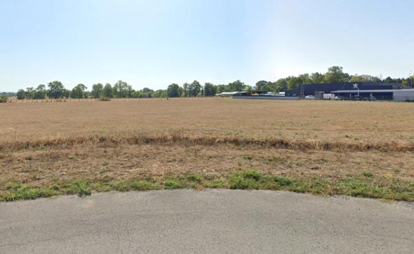 EXCLUSIVITÉ à vendre terrain commercial de 6 861,00 m² VITRY EN CHAROLLAIS (71) Emplacement n°1-RCEA