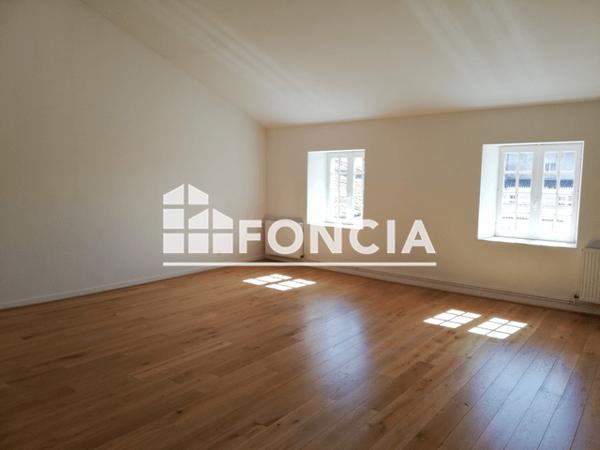 Location Appartement 4 pièces 100.9 m² - 14 RUE BAZOGES La Rochelle 17000