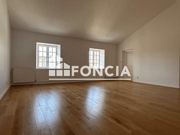 Location Appartement 4 pièces 100.9 m² - 14 RUE BAZOGES La Rochelle 17000