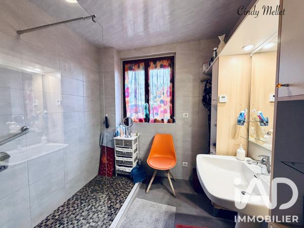 Maison à vendre 6 pièces 170 m² Thoiry