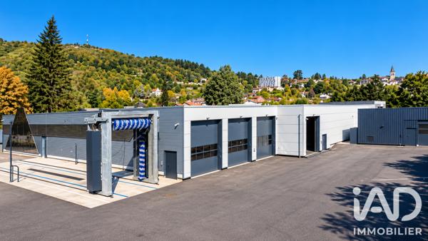 Immeuble à vendre 1 900 m² Unieux