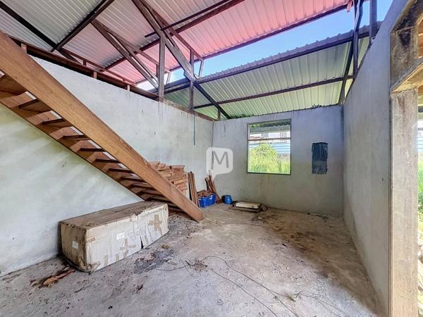 Dpt Guyane (973), à vendre maison T5 à rénover de 130 m²