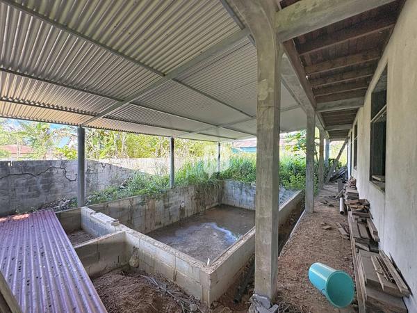 Dpt Guyane (973), à vendre maison T5 à rénover de 130 m²
