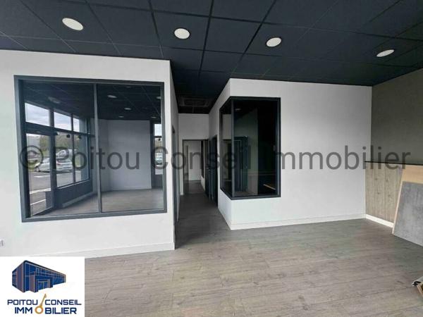 Local tertiaire ou service 120m2 idéalement placé