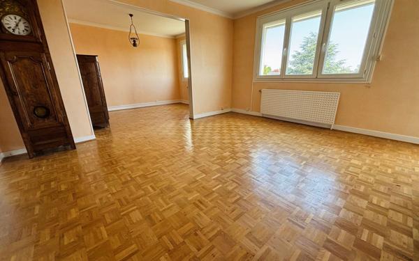 Appartement à vendre    5 pièces • 107 m2 Saint-Quentin