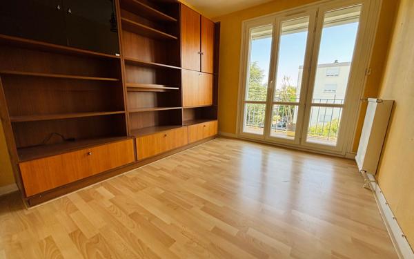 Appartement à vendre    5 pièces • 107 m2 Saint-Quentin