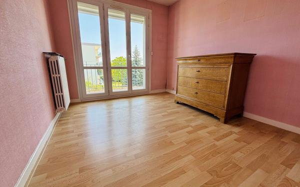 Appartement à vendre    5 pièces • 107 m2 Saint-Quentin