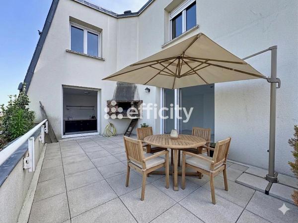 Appartement
         3 pièces
        - 94 m² 265 000 € *