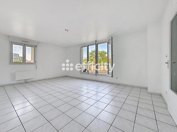 Appartement
         3 pièces
        - 94 m² 265 000 € *
