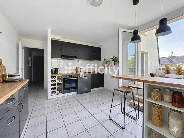 Appartement
         3 pièces
        - 94 m² 265 000 € *