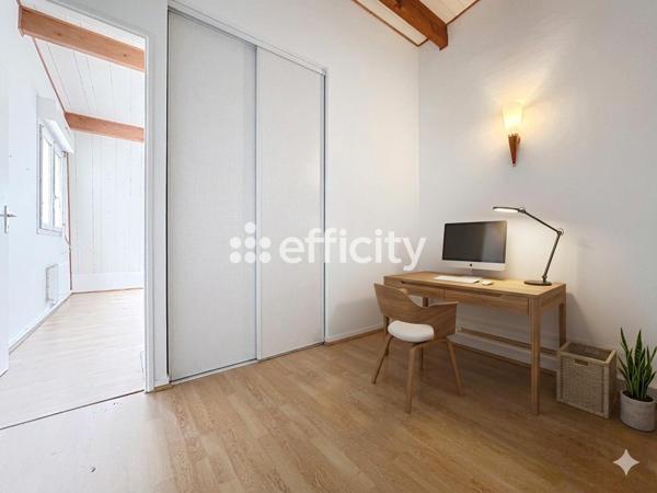 Appartement
         3 pièces
        - 94 m² 265 000 € *