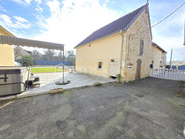 Maison en pierre de 400 m²