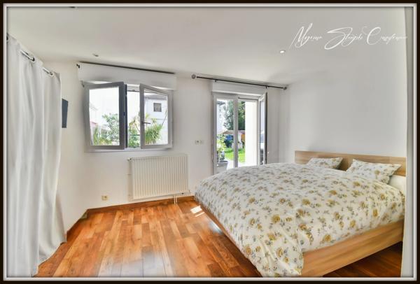 Maison à vendre 5 pièces DAX (40) de 197 m² Hyper-centre au calme.