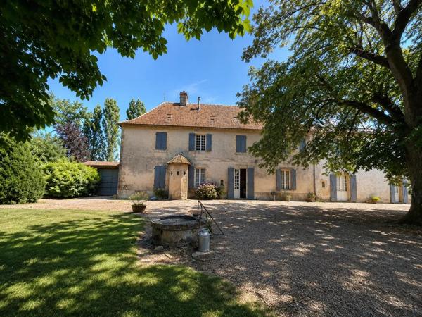 Vente                                                      Propriété
                        
                     10 pièces                      310 m2                     à Bergerac