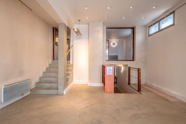Local · Vente Paris (75020) 171m²