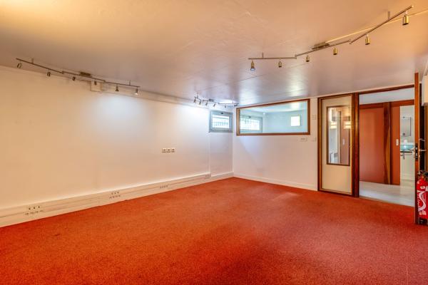 Local · Vente Paris (75020) 171m²