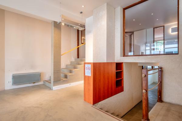 Local · Vente Paris (75020) 171m²