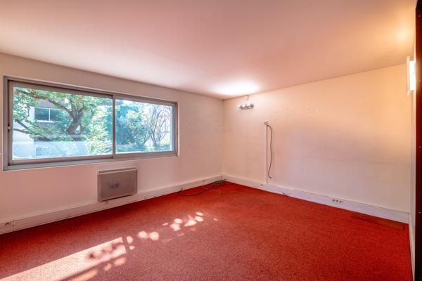 Local · Vente Paris (75020) 171m²