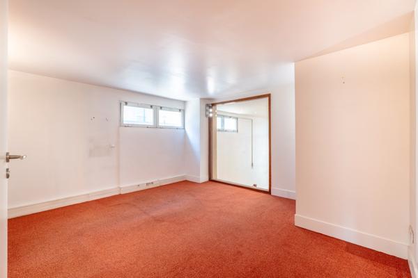 Local · Vente Paris (75020) 171m²