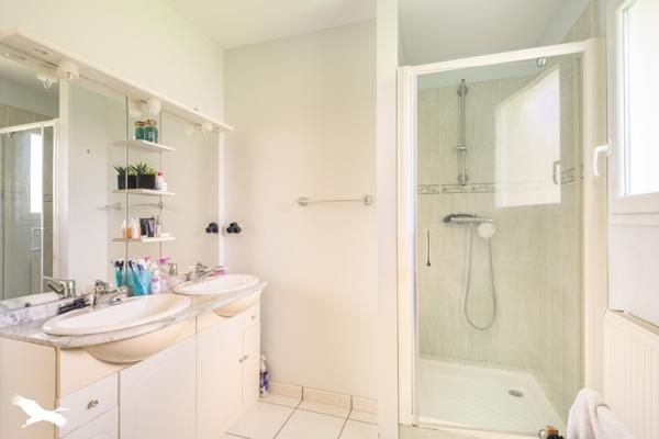 Maison à vendre 213 000 € Lanhouarneau 4 p 100 m² DPE D