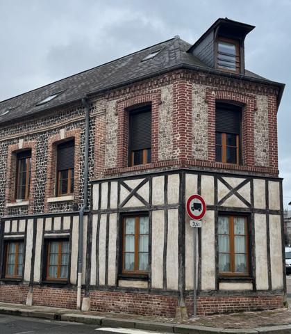 Immeuble 12 pièces - 175 m²