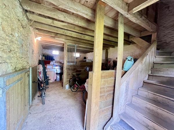 Coulommiers (77120) Propriété avec terrain de 1,25 hectares.