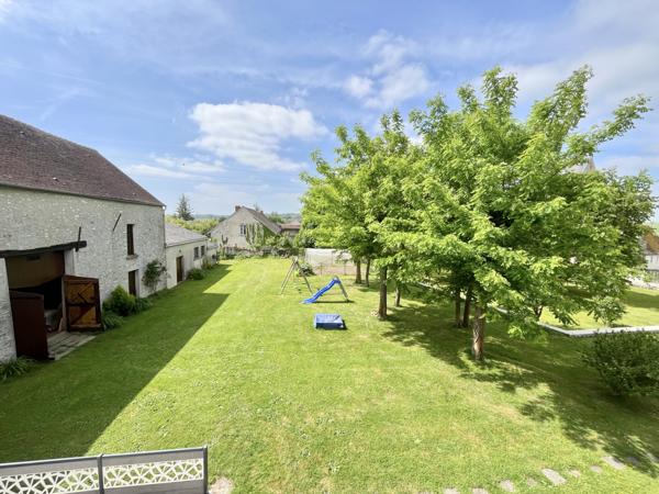 Coulommiers (77120) Propriété avec terrain de 1,25 hectares.