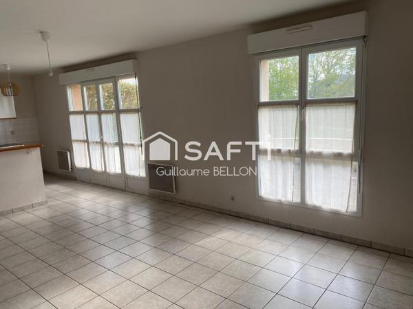 Appartement T3 avec terrasse, parking et box – cadre de vie pratique et agréable