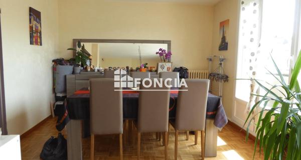 Location Appartement 3 pièces 64.45 m² - Laval 53000