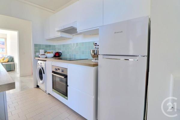 Appartement F3 à vendre  3 pièces - 64,82 m2 ST RAPHAEL - 83