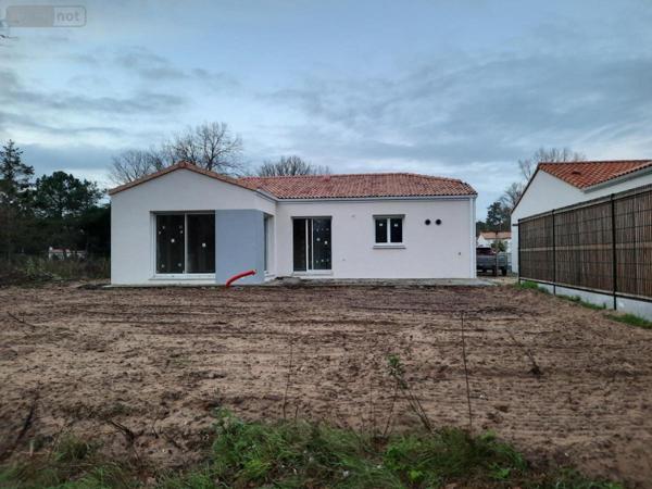 Maison à vendre à Saint-Hilaire-de-Riez en Vendée (85270), ref : 85091-5111