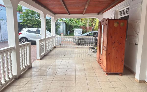 Maison à vendre    4 pièces •  Capesterre-Belle-Eau