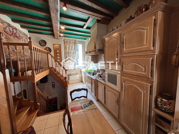 Immeuble à usage mixte commercial et habitation - Hypercentre de Cambrai