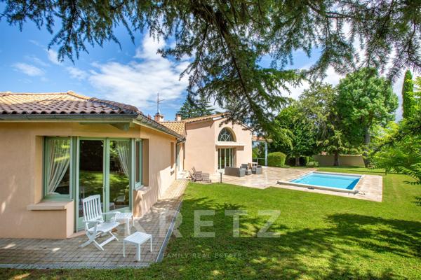 Remarquable maison d’architecte de 370 m² avec Piscine et parc arboré