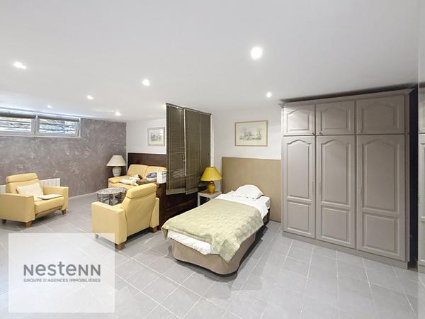 Maison d'architecte contemporaine, à La Cadiere D'Azur de 12 pièces de 280 m²