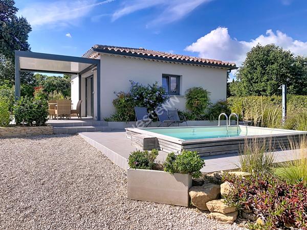 Maison d'architecte contemporaine, à La Cadiere D'Azur de 12 pièces de 280 m²