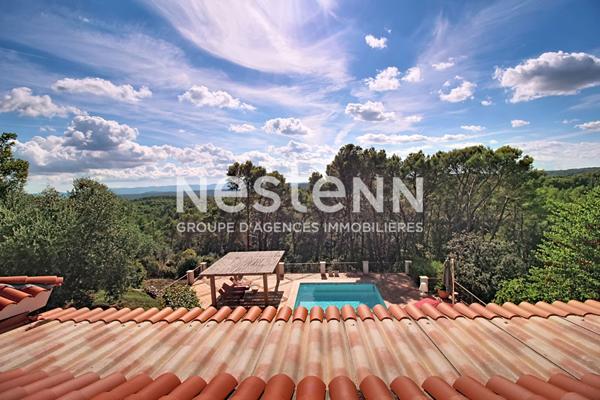 A VENDRE FLAYOSC Propriété 4 chambres 230 m² avec VUE PISCINE GARAGE