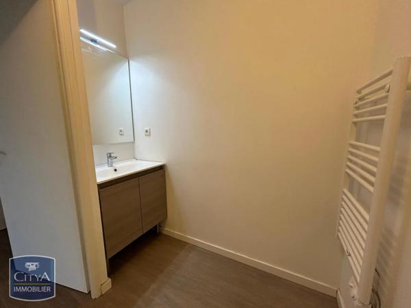 Appartement à louer 3 pièces 65.34m² Orléans (45000)
