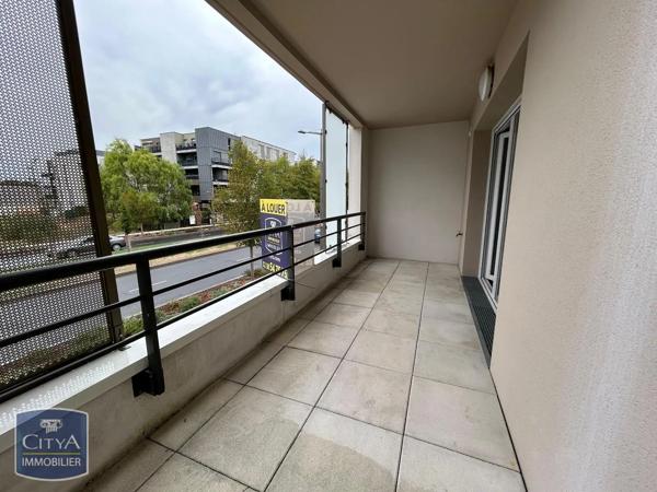 Appartement à louer 3 pièces 65.34m² Orléans (45000)