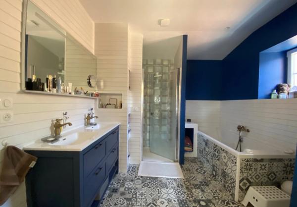 🏡 CHARMANT DOMAINE À LINARS – AUTHENTICITÉ, ESPACE & CONFORT ! 🌿✨