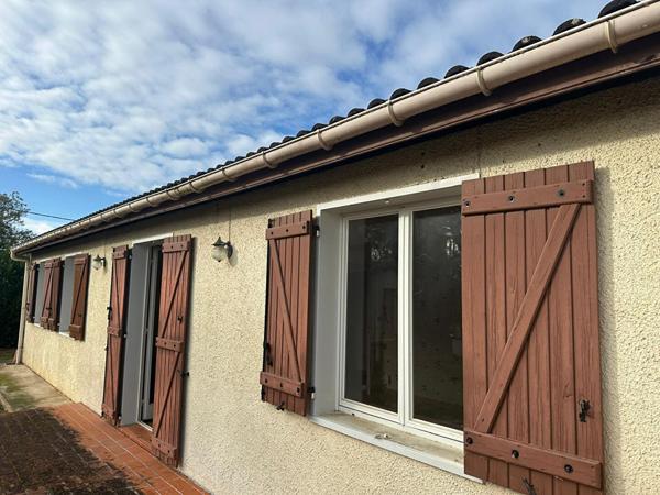 VILLA 4 pièces avec garage, dépendance à aménager et possibilité de division du terrain.