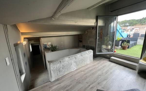 Maison à vendre    7 pièces • 164 m2 Barbentane