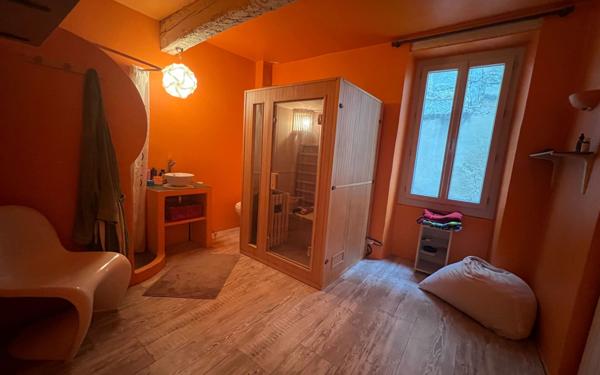 Maison à vendre    7 pièces • 164 m2 Barbentane