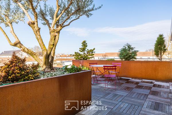 Appartement contemporain avec jardin suspendu sur les toits rochelais
