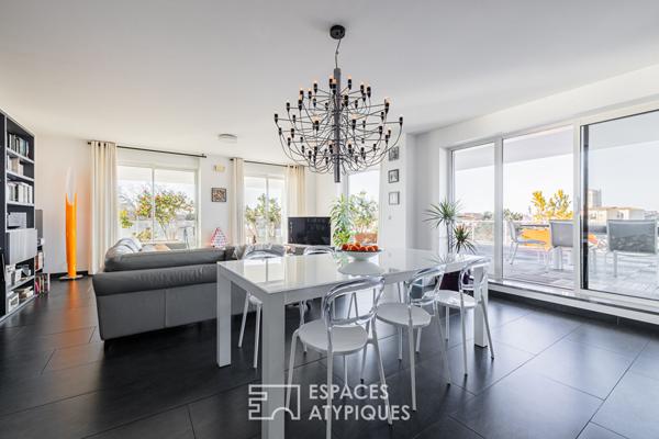 Appartement contemporain avec jardin suspendu sur les toits rochelais