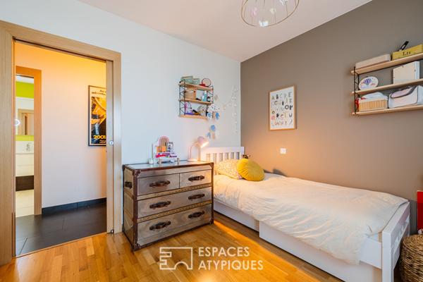 Appartement contemporain avec jardin suspendu sur les toits rochelais