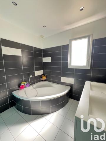 Maison à vendre 4 pièces 88 m² Sainte-Foy